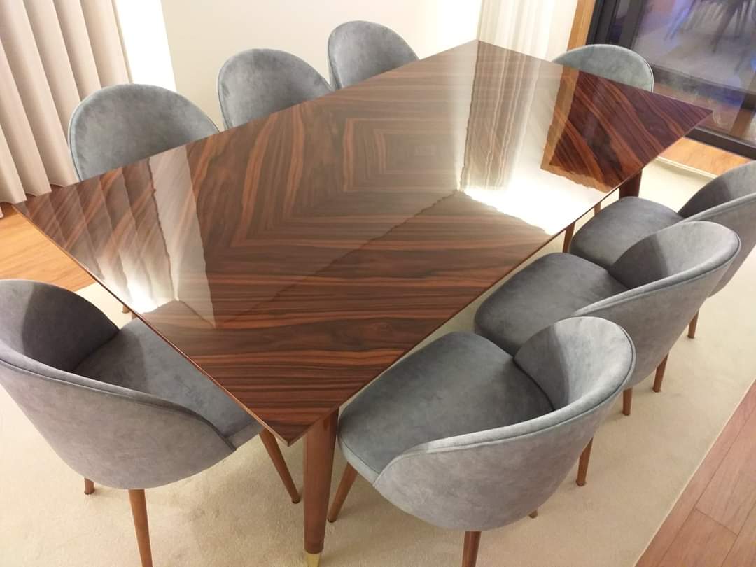 High-gloss walnut dining table